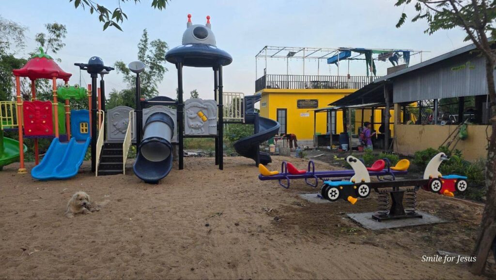 photo 2025 12 04 23 07 01 photo 2025 12 04 23 07 01