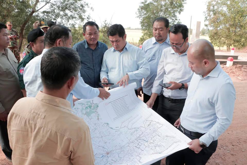 photo 2025 12 04 23 39 56 photo 2025 12 04 23 39 56